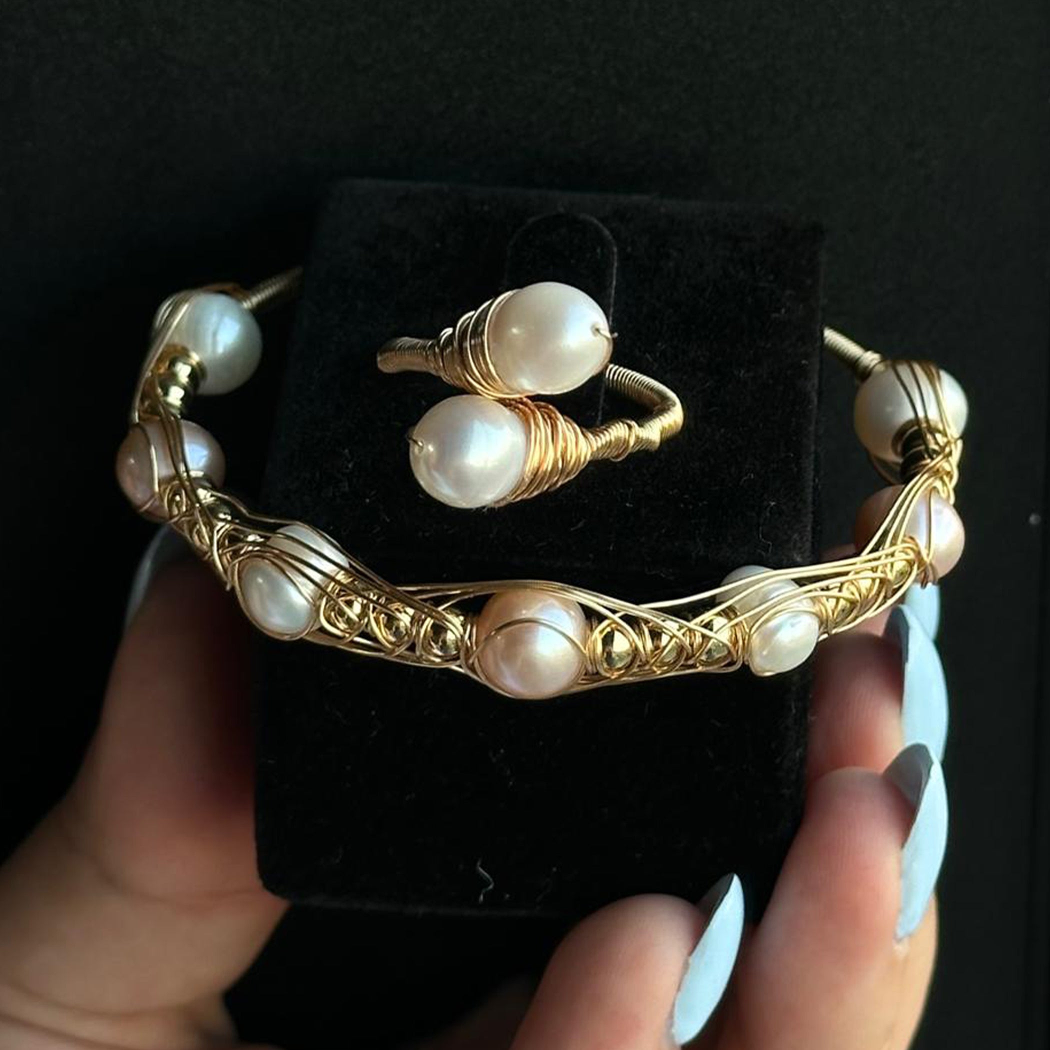 Natural Pearl Gold Plated Bracelet with Ring (Copy)
