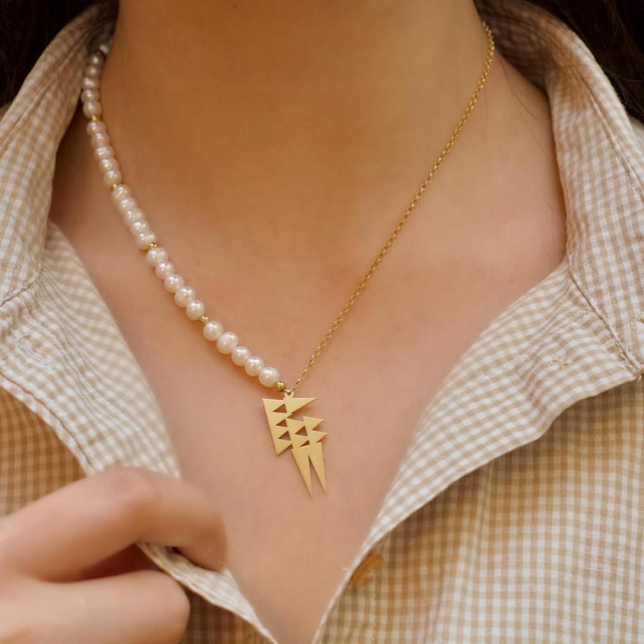 Gold Cuneiform Name Design with Natural Pearl Necklace
