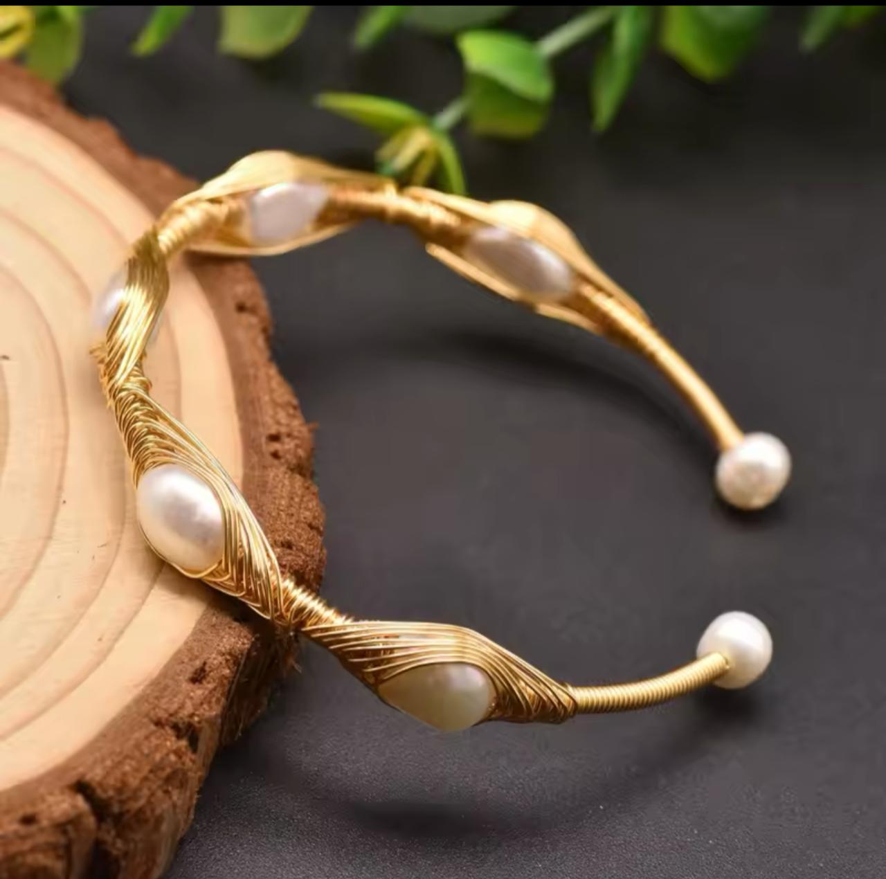 Natural Pearl Gold Plated Bracelet
