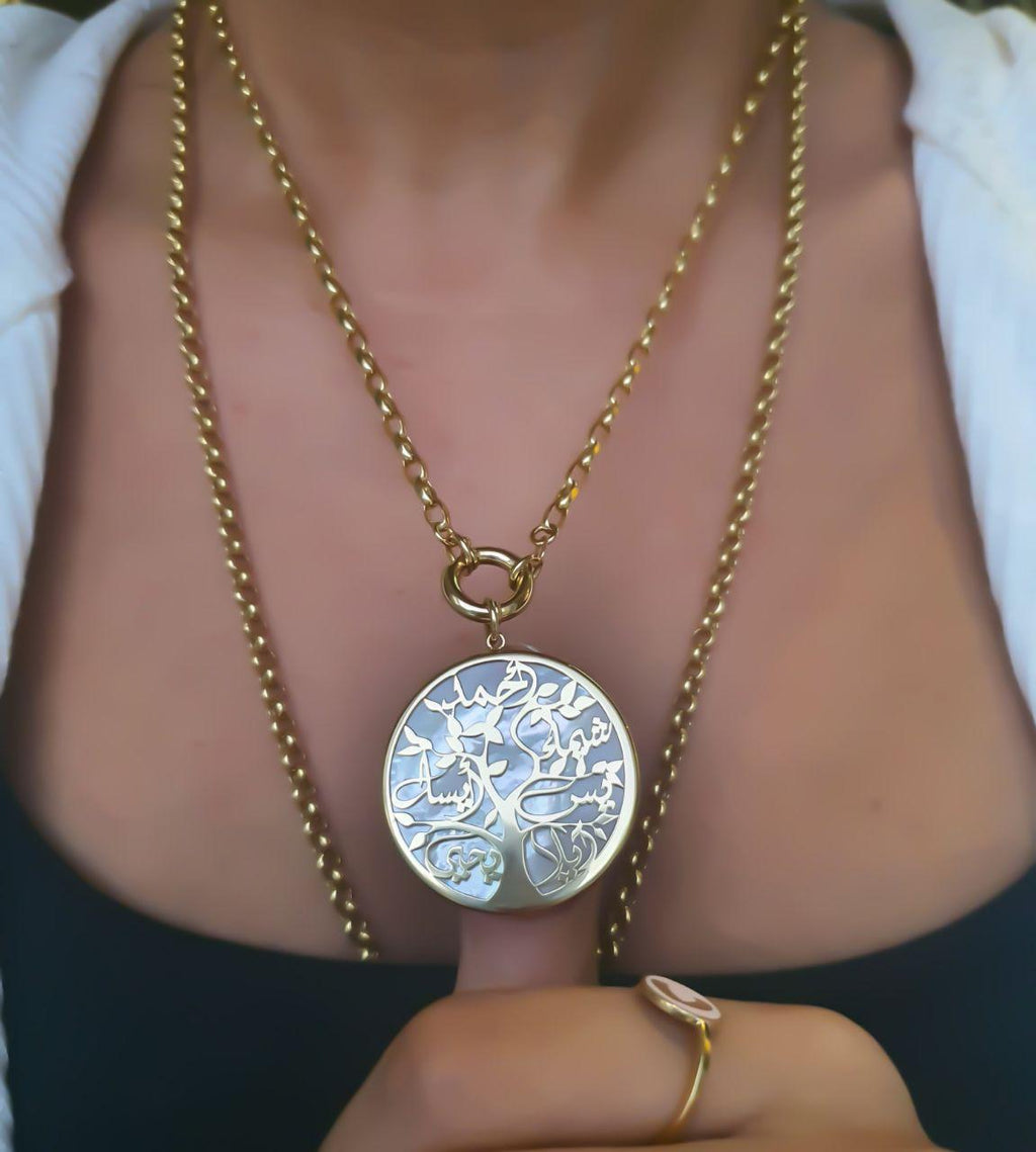 2⚪️Gold Tree Family Design with Mother of Pearl Necklace