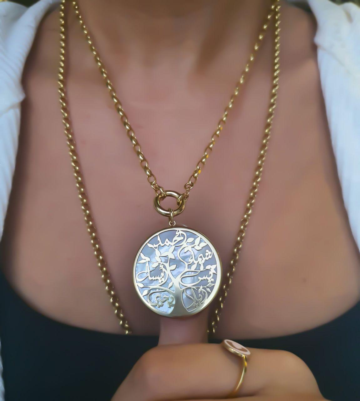 2⚪️Gold Tree Family Design with Mother of Pearl Necklace