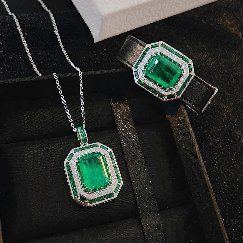 Emerald Natural Stone with Italian Silver Necklace