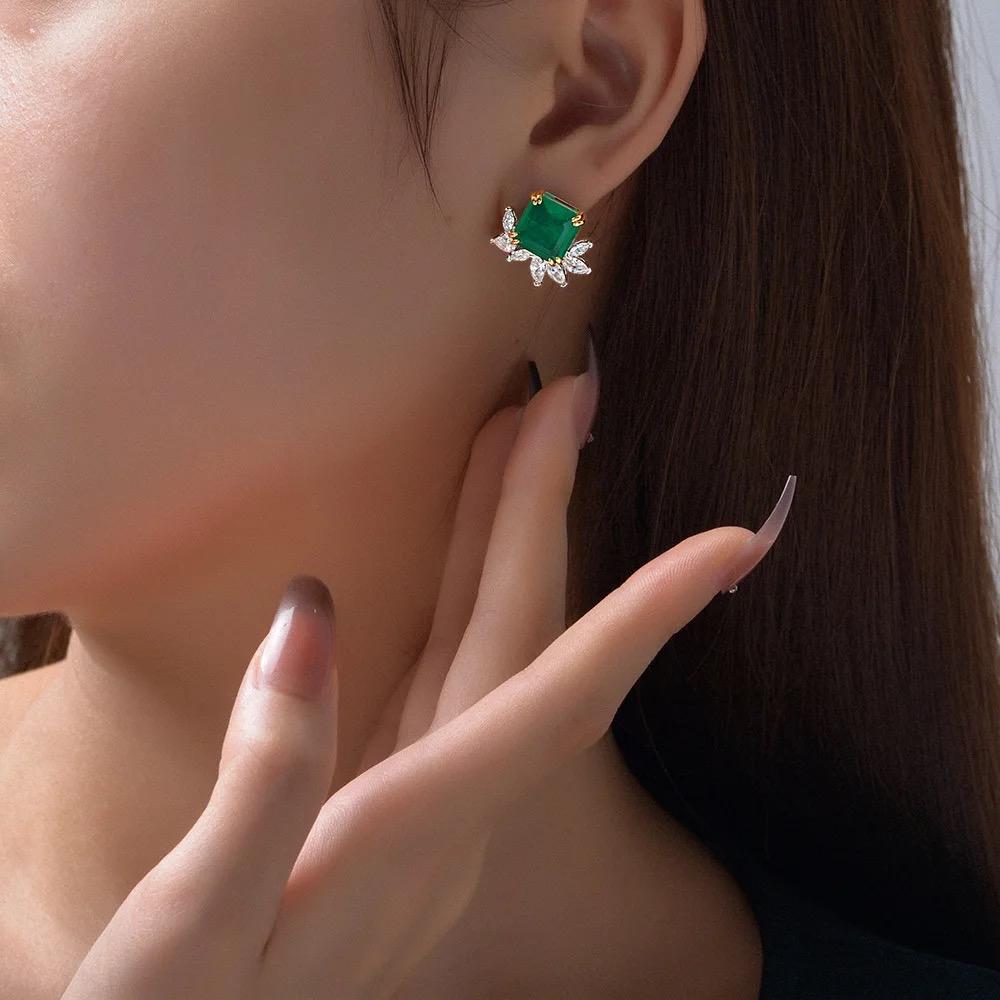 Emerald Stone Design Earrings