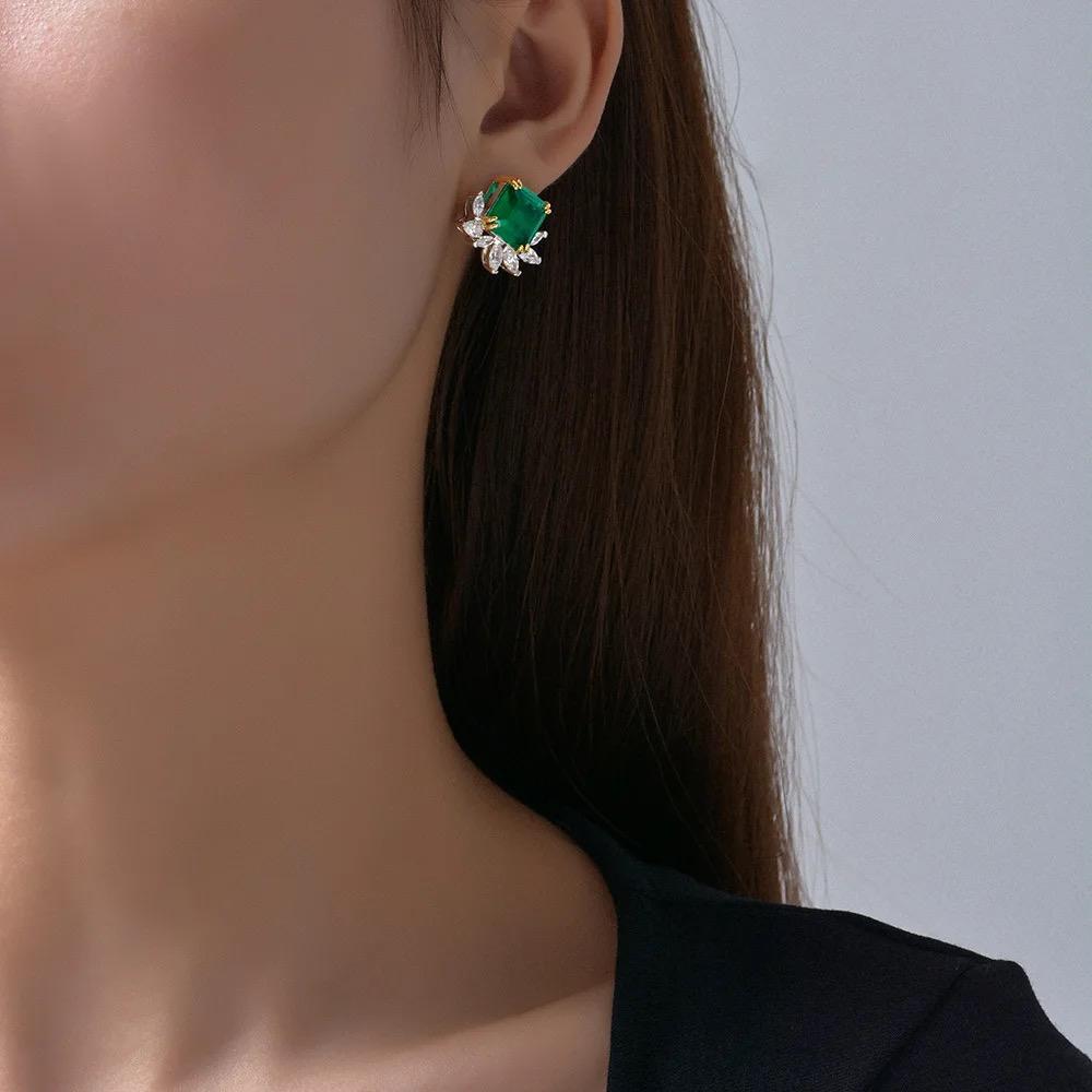 Emerald Stone Design Earrings