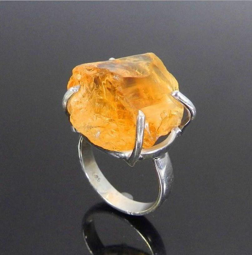 Citreen Stone Silver Design Ring