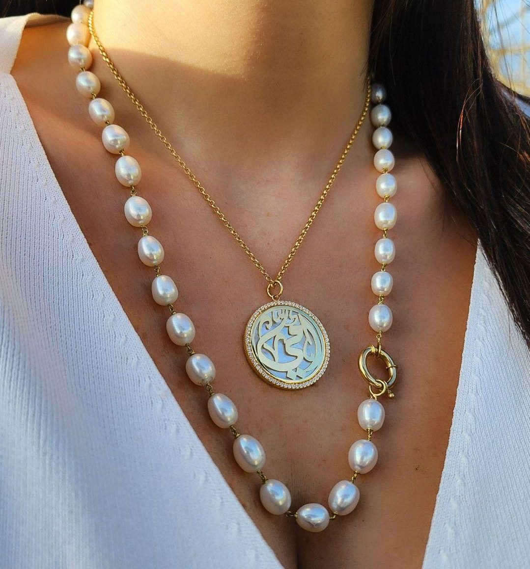 Gold Design With Natural Pearl Necklace