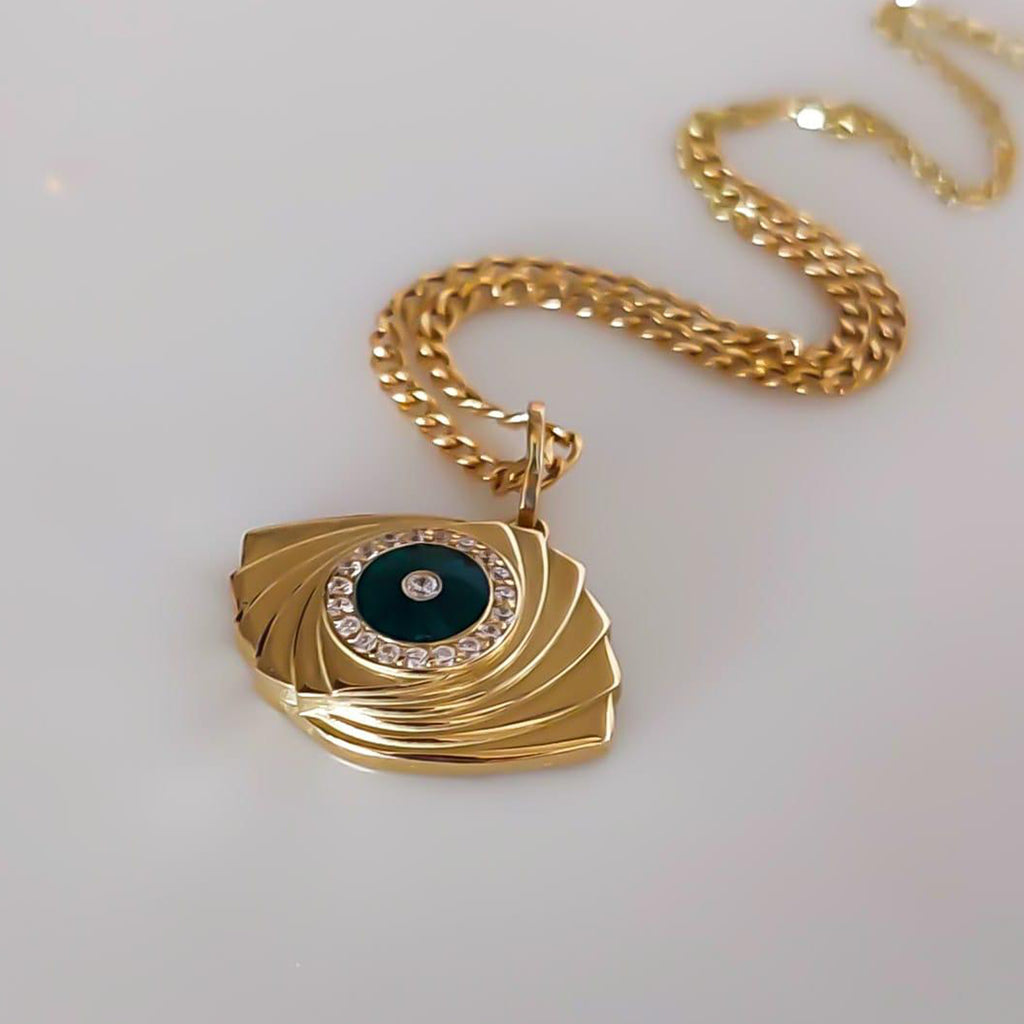 Gold Green Eye Design Necklace